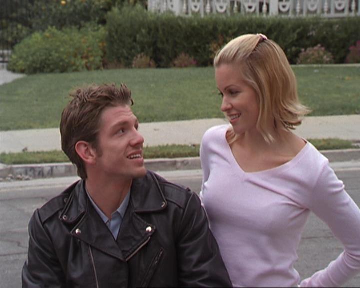 Charmed-Online-dot-net_405SizeMatters0230.jpg