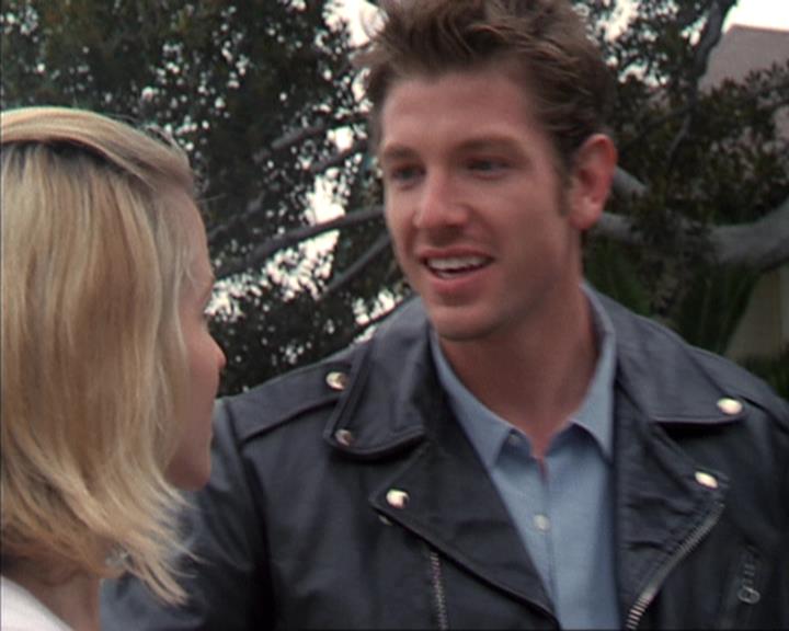 Charmed-Online-dot-net_405SizeMatters0238.jpg