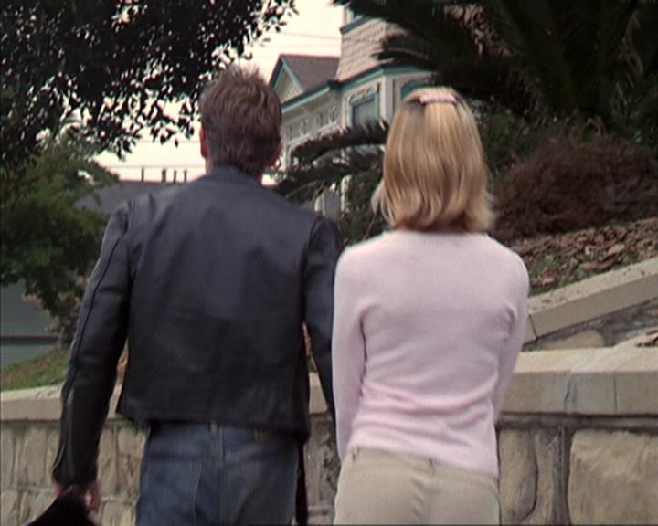 Charmed-Online-dot-net_405SizeMatters0245.jpg