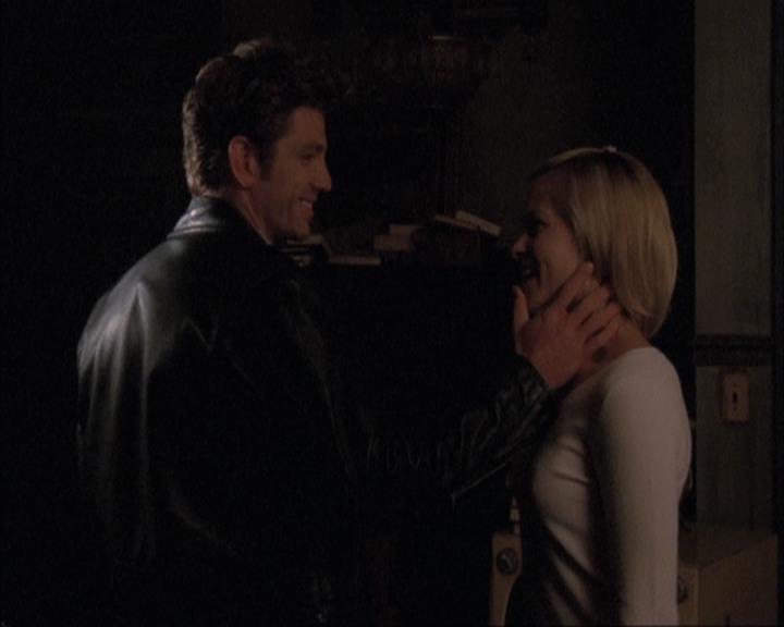 Charmed-Online-dot-net_405SizeMatters0265.jpg