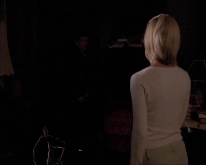 Charmed-Online-dot-net_405SizeMatters0269.jpg