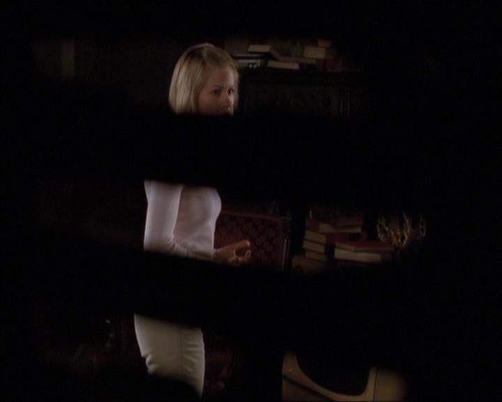 Charmed-Online-dot-net_405SizeMatters0281.jpg