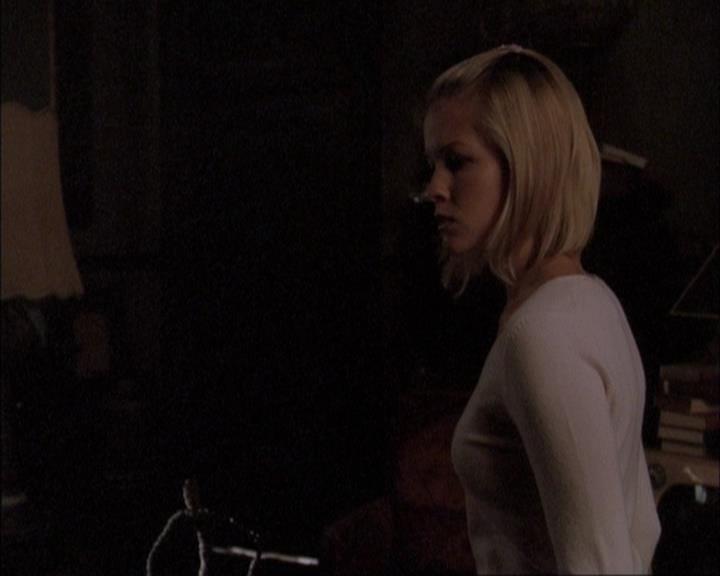 Charmed-Online-dot-net_405SizeMatters0295.jpg