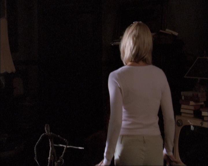 Charmed-Online-dot-net_405SizeMatters0298.jpg