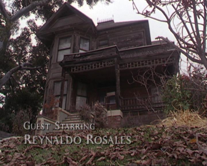 Charmed-Online-dot-net_405SizeMatters0354.jpg