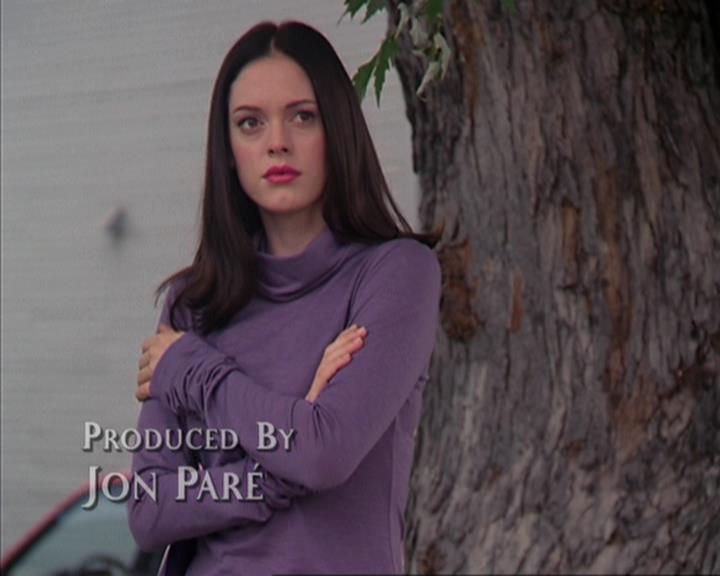 Charmed-Online-dot-net_405SizeMatters0386.jpg