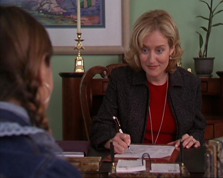 Charmed-Online-dot-net_405SizeMatters0403.jpg