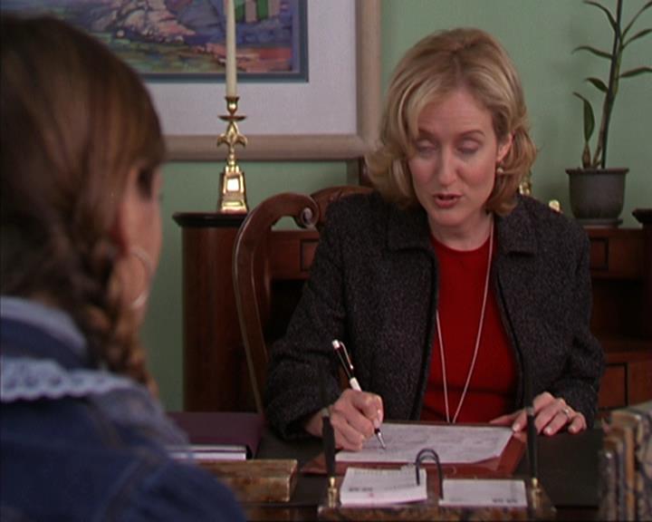 Charmed-Online-dot-net_405SizeMatters0404.jpg