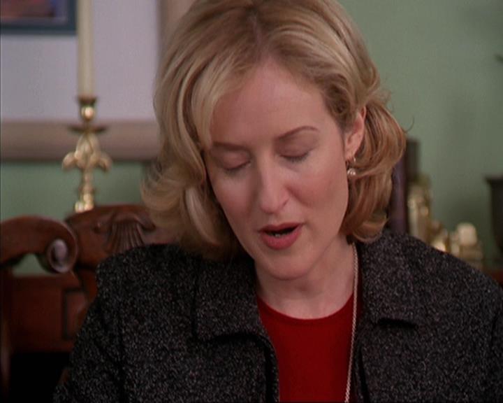 Charmed-Online-dot-net_405SizeMatters0426.jpg