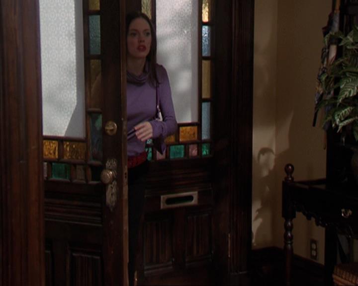 Charmed-Online-dot-net_405SizeMatters0458.jpg