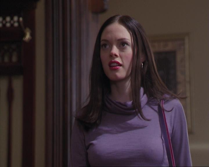 Charmed-Online-dot-net_405SizeMatters0466.jpg