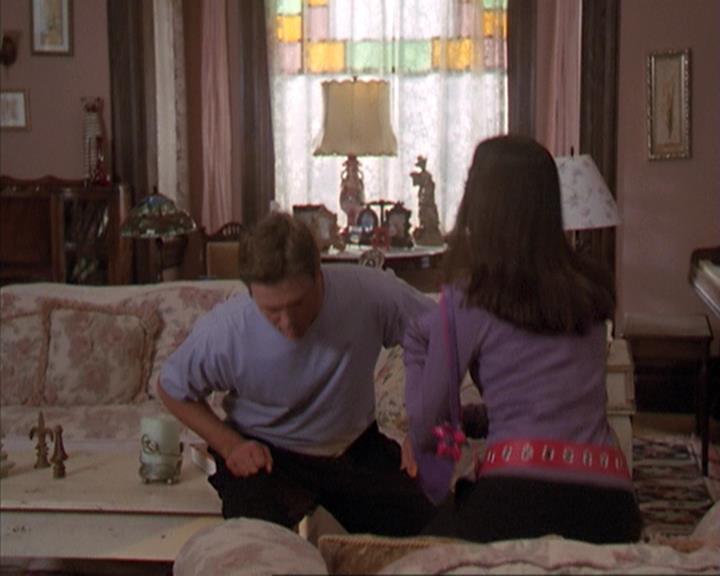 Charmed-Online-dot-net_405SizeMatters0497.jpg