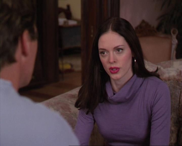 Charmed-Online-dot-net_405SizeMatters0500.jpg