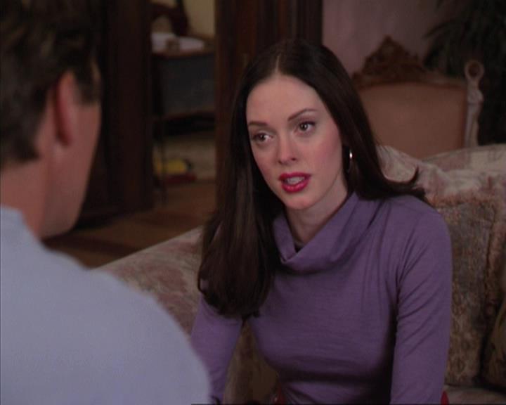 Charmed-Online-dot-net_405SizeMatters0518.jpg