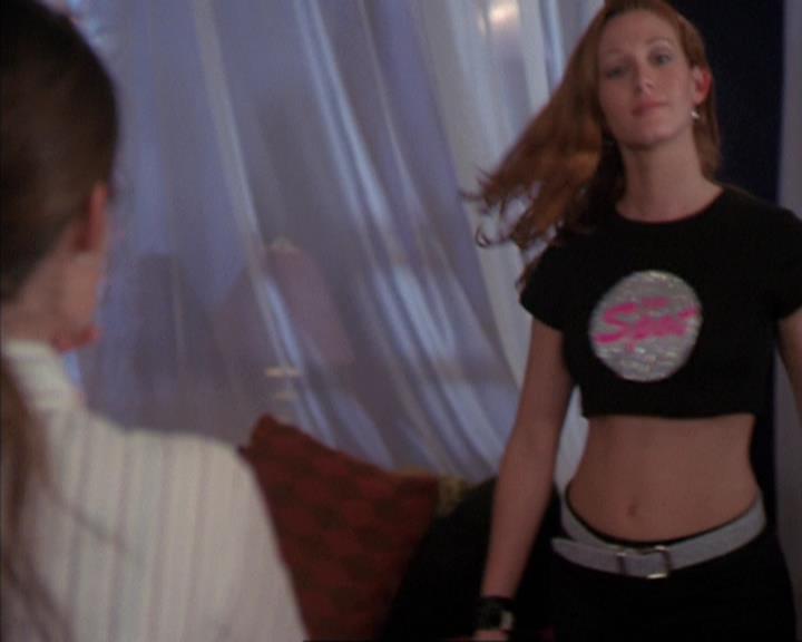Charmed-Online-dot-net_405SizeMatters0605.jpg