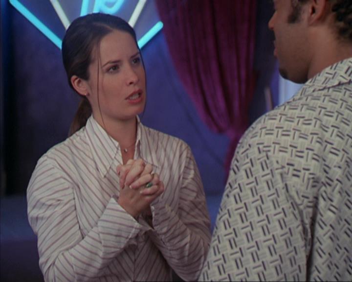 Charmed-Online-dot-net_405SizeMatters0608.jpg