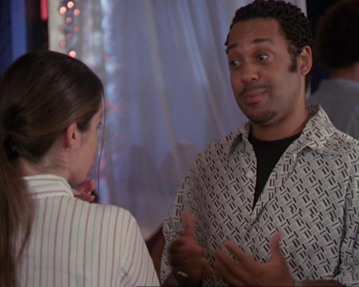 Charmed-Online-dot-net_405SizeMatters0611.jpg