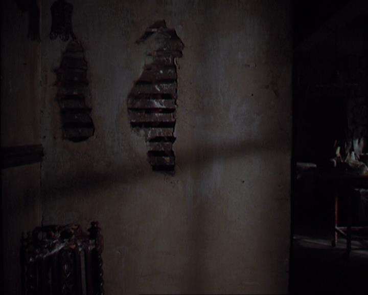 Charmed-Online-dot-net_405SizeMatters0680.jpg
