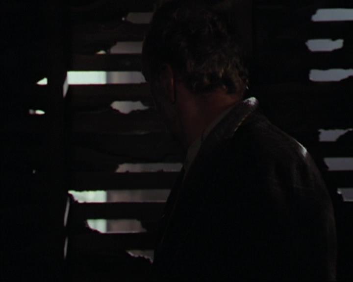 Charmed-Online-dot-net_405SizeMatters0689.jpg