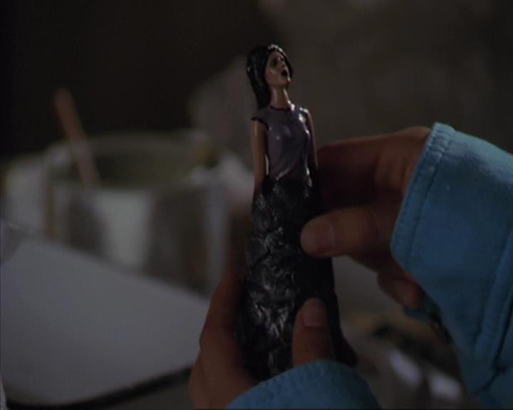 Charmed-Online-dot-net_405SizeMatters0695.jpg