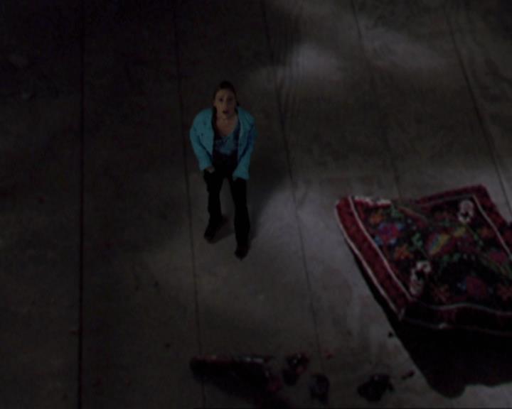Charmed-Online-dot-net_405SizeMatters0714.jpg