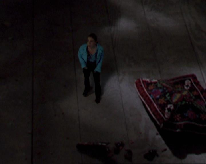 Charmed-Online-dot-net_405SizeMatters0716.jpg