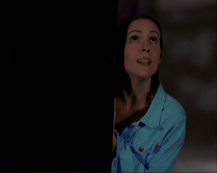 Charmed-Online-dot-net_405SizeMatters0740.jpg
