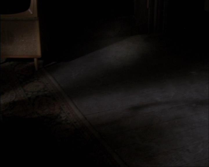 Charmed-Online-dot-net_405SizeMatters0748.jpg