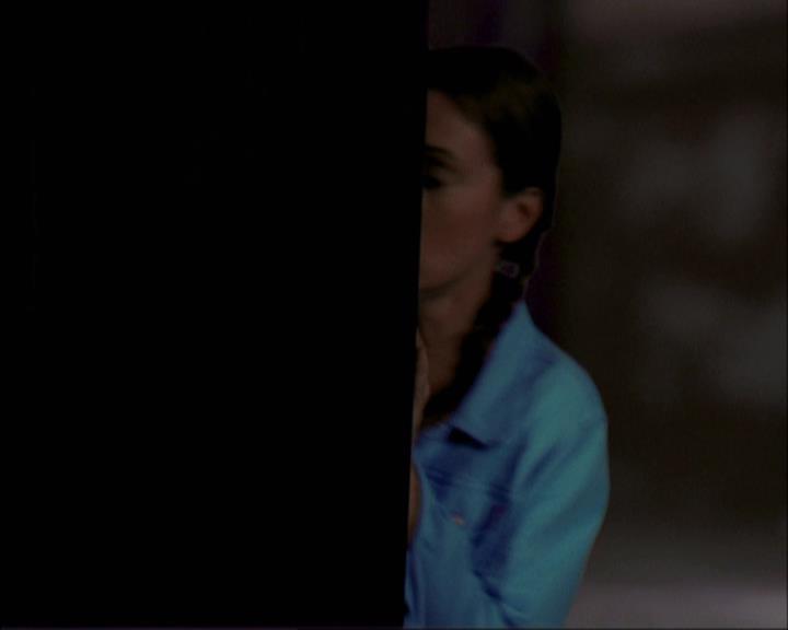 Charmed-Online-dot-net_405SizeMatters0756.jpg