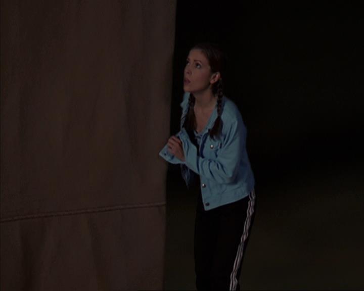 Charmed-Online-dot-net_405SizeMatters0781.jpg