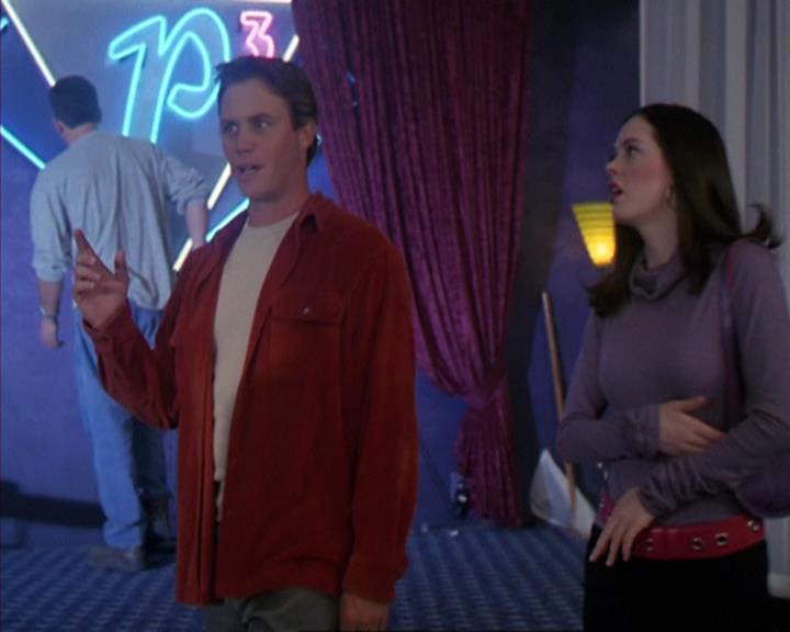 Charmed-Online-dot-net_405SizeMatters0798.jpg