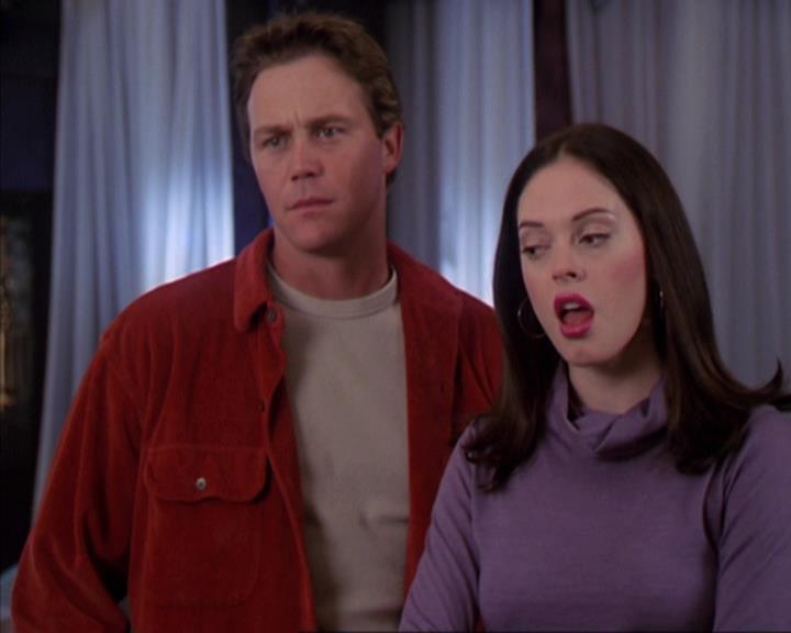 Charmed-Online-dot-net_405SizeMatters0816.jpg