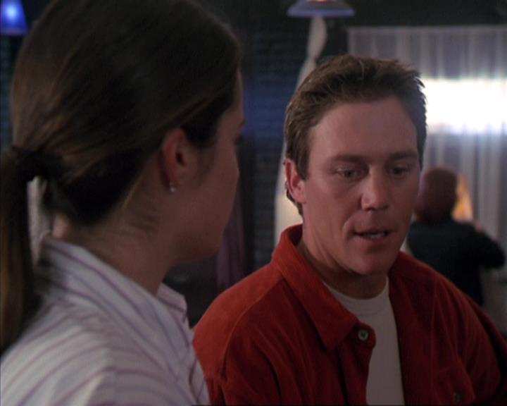 Charmed-Online-dot-net_405SizeMatters0833.jpg