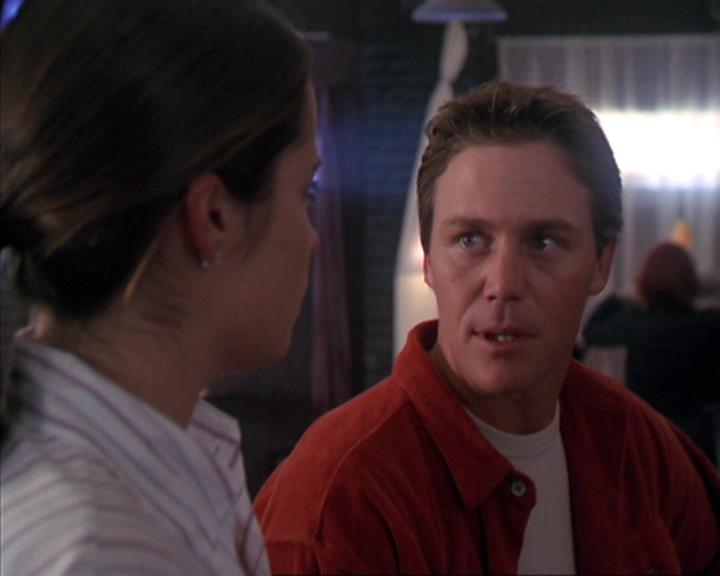 Charmed-Online-dot-net_405SizeMatters0835.jpg