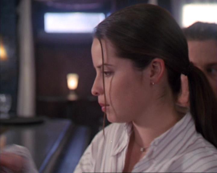 Charmed-Online-dot-net_405SizeMatters0840.jpg