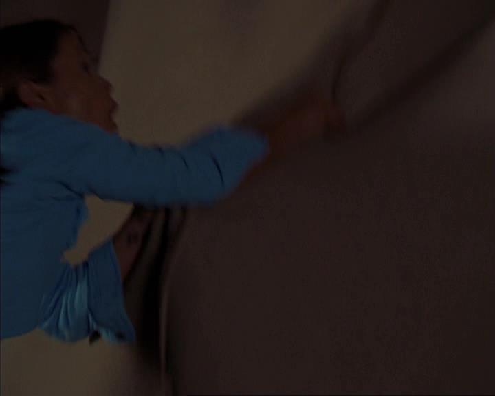 Charmed-Online-dot-net_405SizeMatters0883.jpg