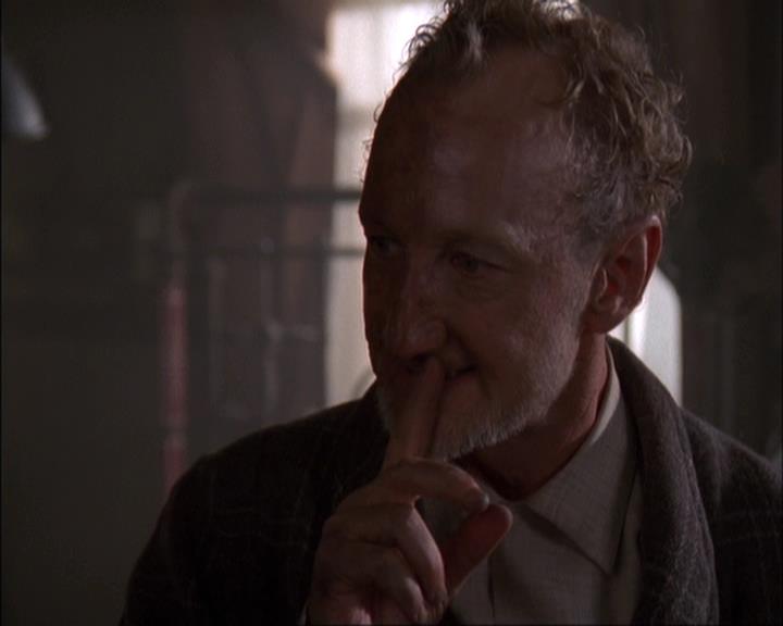 Charmed-Online-dot-net_405SizeMatters0903.jpg