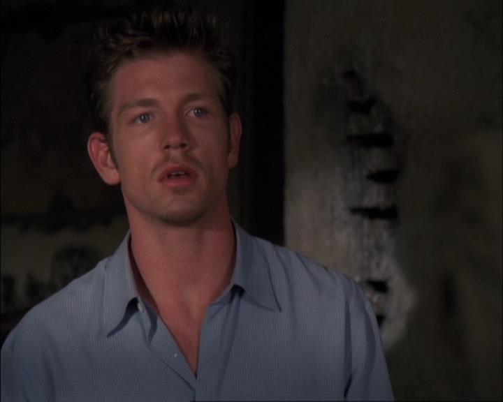 Charmed-Online-dot-net_405SizeMatters0933.jpg