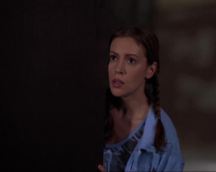 Charmed-Online-dot-net_405SizeMatters0947.jpg