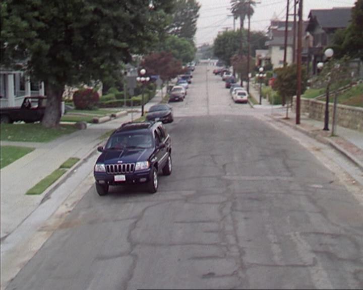 Charmed-Online-dot-net_405SizeMatters0965.jpg