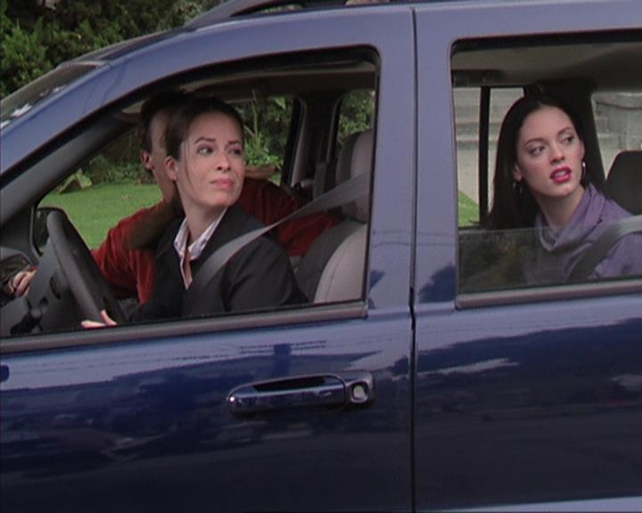 Charmed-Online-dot-net_405SizeMatters0972.jpg