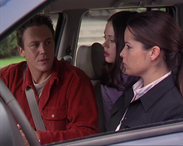 Charmed-Online-dot-net_405SizeMatters0987.jpg
