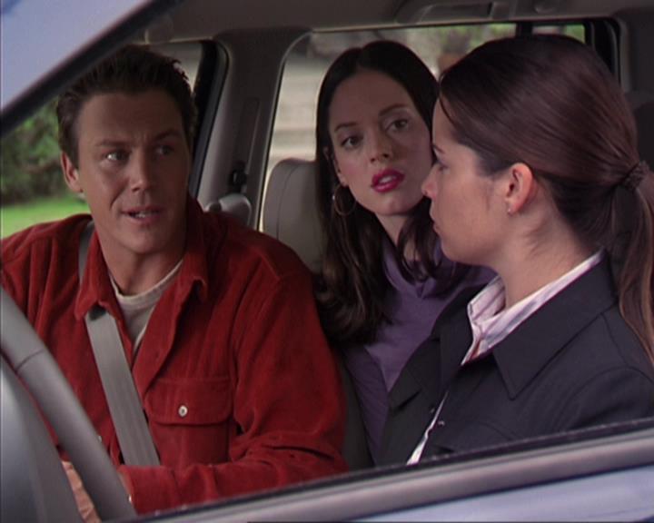 Charmed-Online-dot-net_405SizeMatters0990.jpg