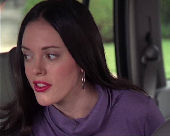 Charmed-Online-dot-net_405SizeMatters0995.jpg