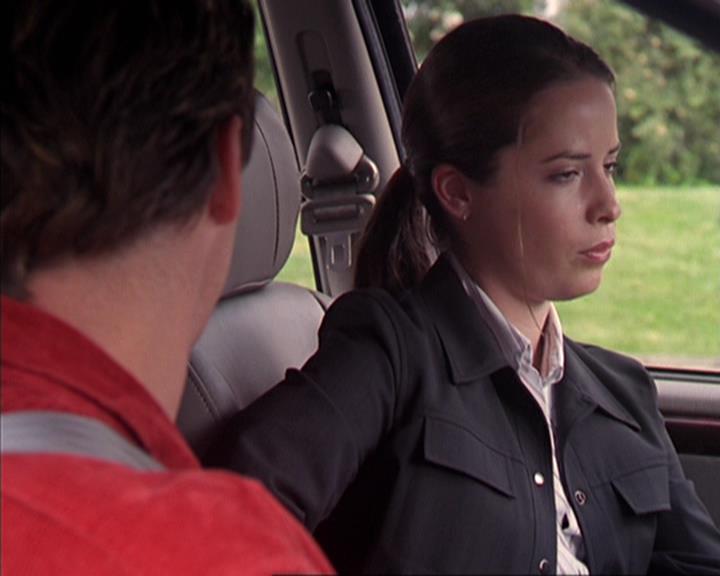 Charmed-Online-dot-net_405SizeMatters1013.jpg