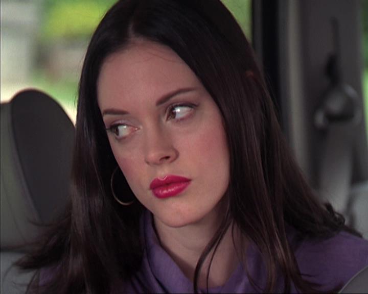Charmed-Online-dot-net_405SizeMatters1016.jpg
