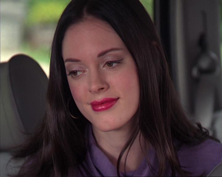 Charmed-Online-dot-net_405SizeMatters1018.jpg