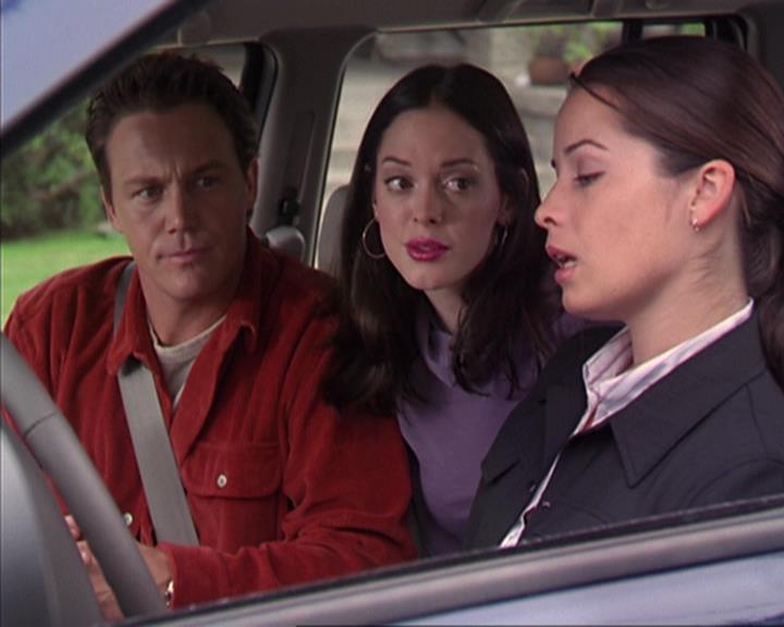 Charmed-Online-dot-net_405SizeMatters1029.jpg