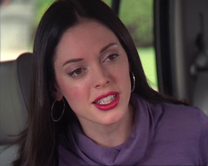 Charmed-Online-dot-net_405SizeMatters1033.jpg