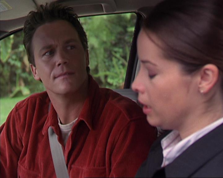 Charmed-Online-dot-net_405SizeMatters1036.jpg